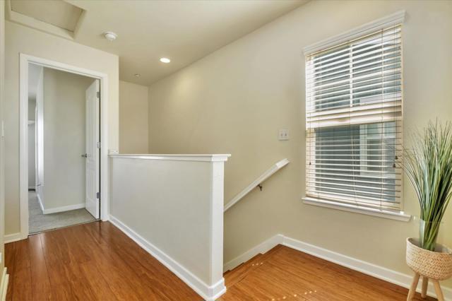684 Grand Terrace, Hayward CA: https://media.crmls.org/mediaz/fd8b37fc-d97a-466c-88be-f6f37b9965fa.jpg