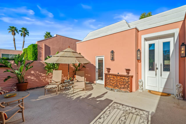 47444 Rabat Drive, Palm Desert CA: https://media.crmls.org/mediaz/fd8b4f42-9fb7-41c0-8a62-ff1eb18ee5a7.jpg