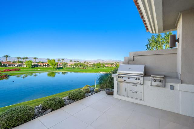 770 Deer Haven Circle, Palm Desert CA: https://media.crmls.org/mediaz/fd8c858b-a5ed-43a7-b71c-049681a73db6.jpg