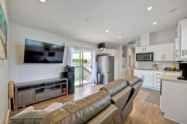 2515 Sweetwater Road, Spring Valley CA: https://media.crmls.org/mediaz/fd8d7859-2e13-40ff-aee7-d802e9129a9c.jpg