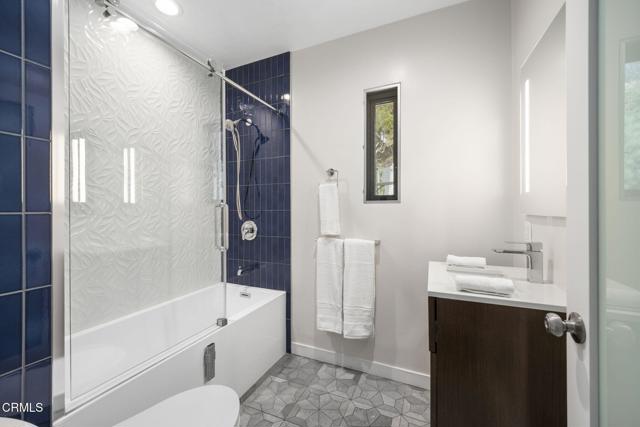 Detail Gallery Image 35 of 47 For 3551 Dixie Canyon Pl, Los Angeles,  CA 91423 - 4 Beds | 3/1 Baths