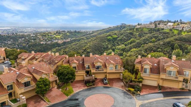 9 Mayflower Lane, San Carlos CA: https://media.crmls.org/mediaz/fd8f0b49-e068-4dfd-9861-fb54d5561b29.jpg