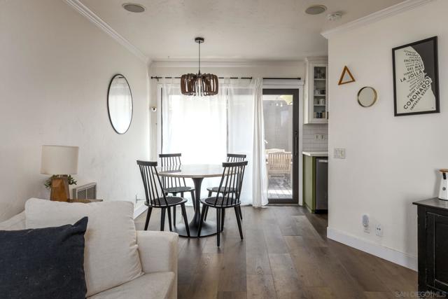 2298 Caminito Pajarito, San Diego CA: https://media.crmls.org/mediaz/fd8fc519-e492-4436-b0ce-fb002fc2bb11.jpg