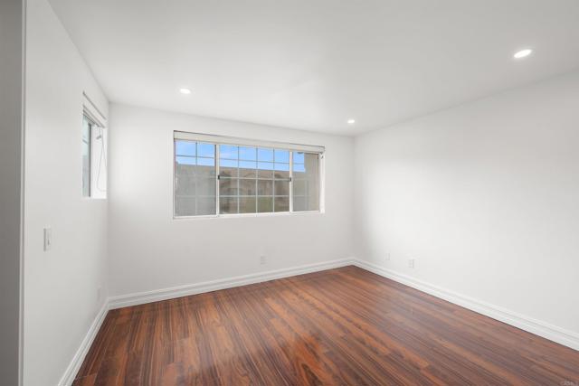 2344 Greenbriar Drive, Chula Vista CA: https://media.crmls.org/mediaz/fd902c8a-8cd6-4f09-861d-29b786a06428.jpg