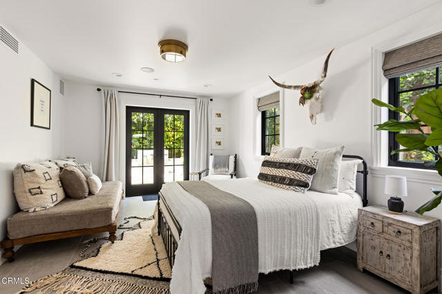 Detail Gallery Image 12 of 41 For 1173 Norwich Ln, Ventura,  CA 93001 - 4 Beds | 4/1 Baths