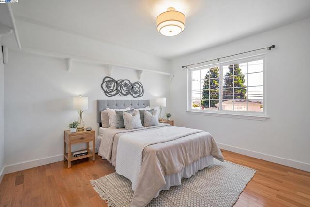 5232 Proctor Road, Castro Valley CA: https://media.crmls.org/mediaz/fd91f6e3-5de5-4105-b2a6-73280372db93.jpg