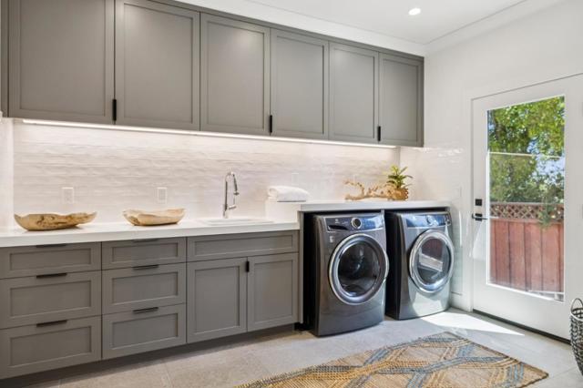 717 Vernal Way, Redwood City CA: https://media.crmls.org/mediaz/fd929881-44a1-404c-9f79-8aa71db56e28.jpg