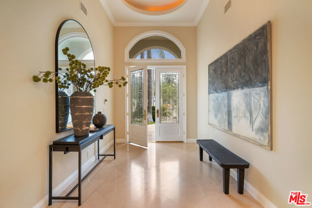 Image 3 of 33 For 16633 Park Lane Circle