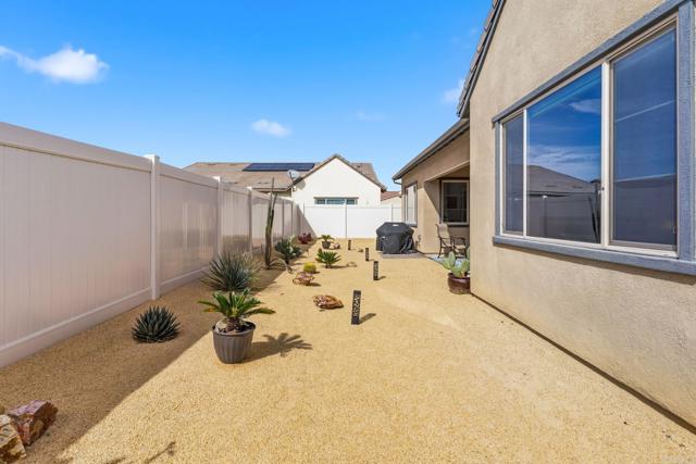 Detail Gallery Image 33 of 47 For 24067 Brison Dr, Corona,  CA 92883 - 2 Beds | 2 Baths