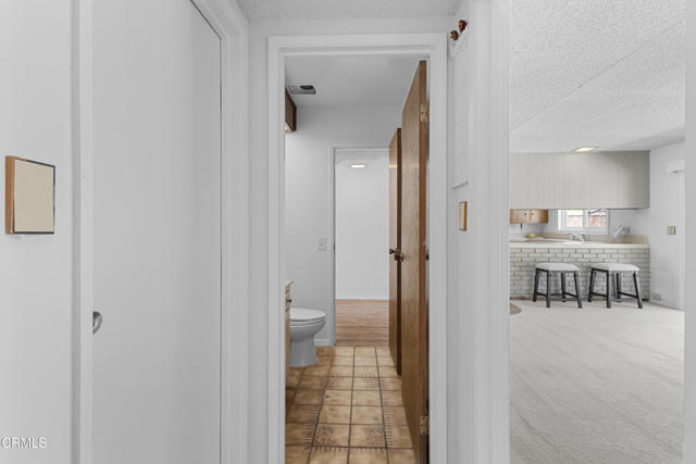 6421 Almar Street, Simi Valley CA: https://media.crmls.org/mediaz/fd949ac4-1a33-4a32-a458-30d719e9578f.jpg