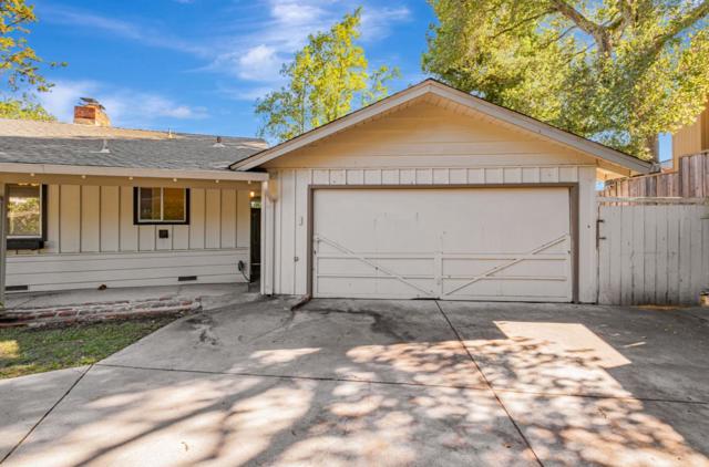 23492 Sunset Drive, Los Gatos CA: https://media.crmls.org/mediaz/fd94e349-f90b-4c34-a2e7-14b6c00606af.jpg