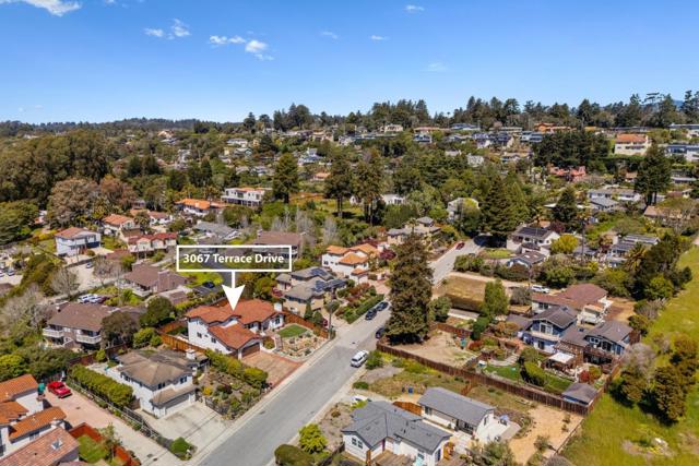 3067 Terrace Drive, Aptos CA: https://media.crmls.org/mediaz/fd950eab-0f43-4d99-8473-44acede68964.jpg