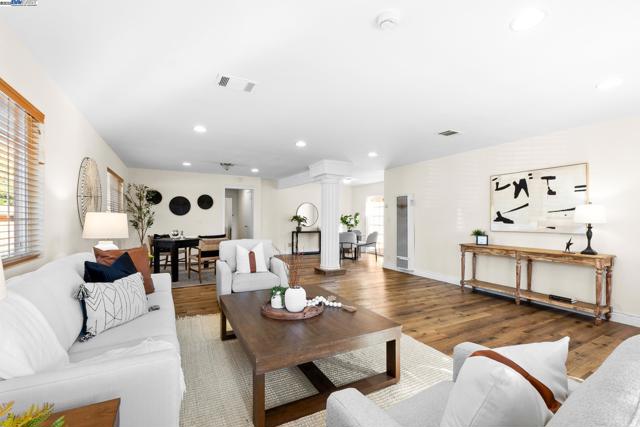 6176 Thomas Ave, Newark CA: https://media.crmls.org/mediaz/fd95c8d0-fc7d-4d12-8267-49af8b50aa78.jpg