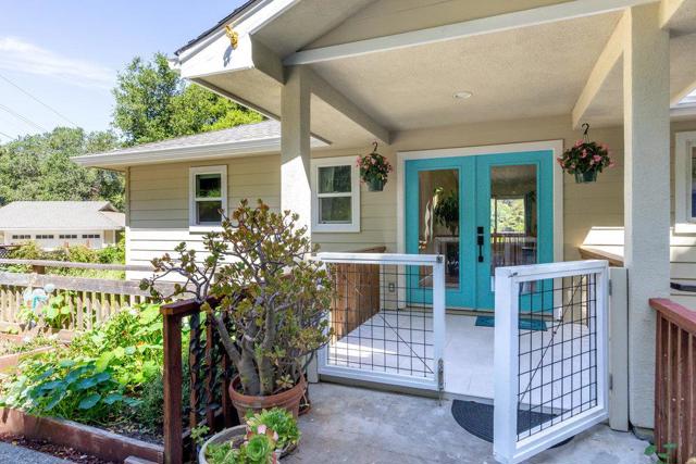 2889 Branciforte Drive, Santa Cruz CA: https://media.crmls.org/mediaz/fd975304-ed1a-45d1-afdc-631843c3c0ca.jpg