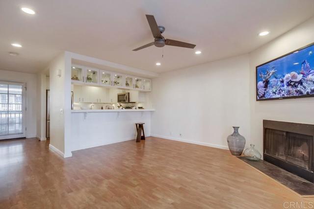 Detail Gallery Image 5 of 46 For 3961 Hortensia St #H4,  San Diego,  CA 92110 - 2 Beds | 2 Baths