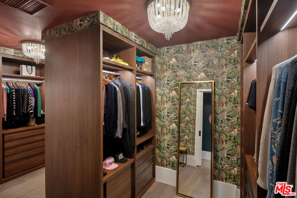 MLS #26905773 image #21