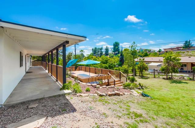 2167 Reineman Road, Fallbrook CA: https://media.crmls.org/mediaz/fd9bd437-ab40-4631-99d6-1ef3037447d4.jpg