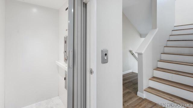 Image 8 of 31 For 8301 Rio San Diego Dr  7