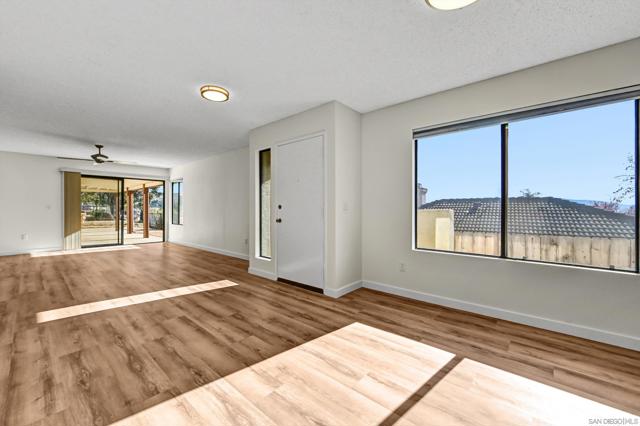 1412 Timber Gln, Escondido CA: https://media.crmls.org/mediaz/fd9c960c-5c19-41f2-a99a-c7d79d8f8de1.jpg