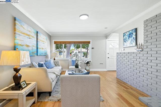825 Billings Blvd, San Leandro CA: https://media.crmls.org/mediaz/fd9d9751-3460-4f3b-839a-5b984f418781.jpg