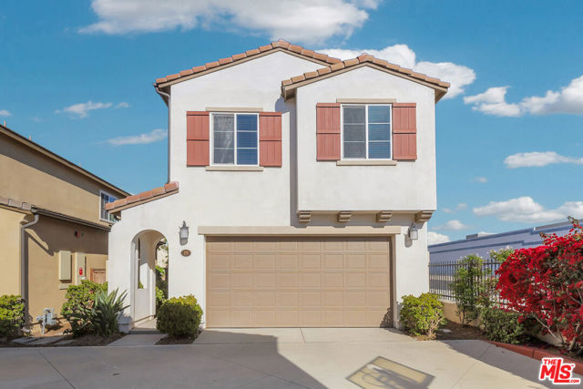 19 Linden Lane, Temple City CA: https://media.crmls.org/mediaz/fd9de1d4-7af5-4ae1-98e3-0ae19fa6e90f.jpg