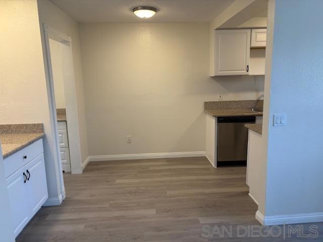 3863 Highland Ave, San Diego CA: https://media.crmls.org/mediaz/fd9eca07-b040-403b-86b0-30c41a95a872.jpg