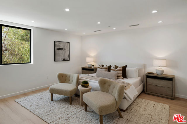 3 Bed Home for Sale in Los Angeles, California