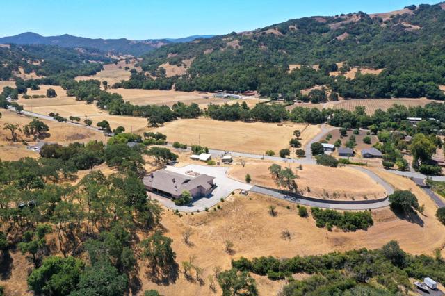 21050 Uvas Road, Morgan Hill CA: https://media.crmls.org/mediaz/fd9f7896-3343-4868-9c5b-9e271d89b7d7.jpg