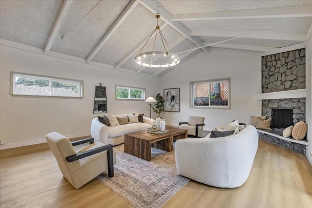 2845 Brittan Avenue, San Carlos CA: https://media.crmls.org/mediaz/fd9fa3eb-09dc-4606-98ce-e2a8b03ab7ba.jpg