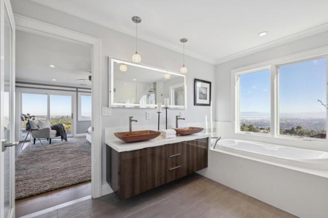 560 California Way, Woodside CA: https://media.crmls.org/mediaz/fda217d5-0d8e-49ca-a557-aa020a9a5f4e.jpg