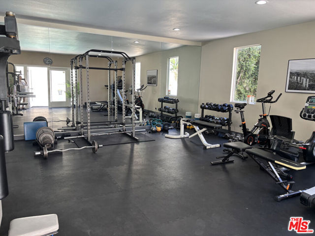 2222 N Beachwood Drive, Los Angeles CA: https://media.crmls.org/mediaz/fda24bb9-0749-4e07-bf73-0fef41cfdb53.jpg