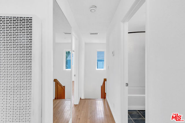 746 N Dillon Street, Los Angeles CA: https://media.crmls.org/mediaz/fda38524-e7a6-4ba1-8f8d-691556986cca.jpg