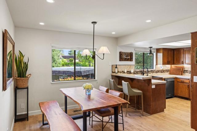 23799 Monterey-Salinas Highway, Salinas CA: https://media.crmls.org/mediaz/fda45617-bc3f-41c5-81b2-4ec1355e3354.jpg
