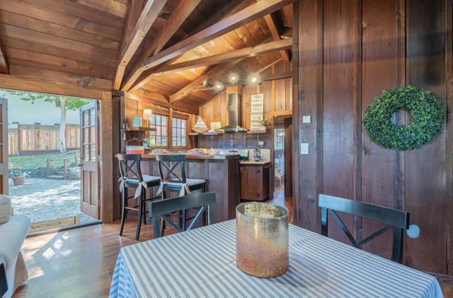 1034 Hillside Avenue, Pacific Grove CA: https://media.crmls.org/mediaz/fda48cf9-c609-4bf1-be97-168c4faf6ab8.jpg