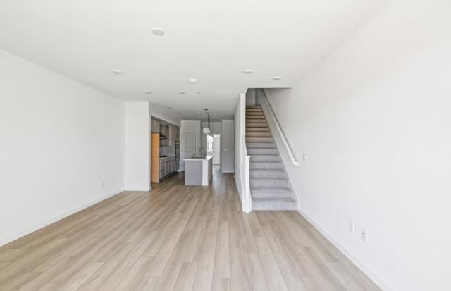 1359 California Circle, Milpitas CA: https://media.crmls.org/mediaz/fda5439b-95d9-4149-89b6-eda69fcf5522.jpg