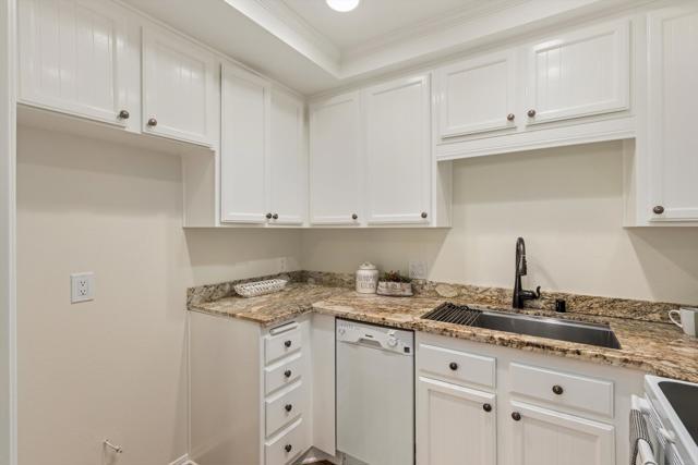 Detail Gallery Image 9 of 43 For 1616 Circa Del Lago #C103,  San Marcos,  CA 92078 - 2 Beds | 1/1 Baths
