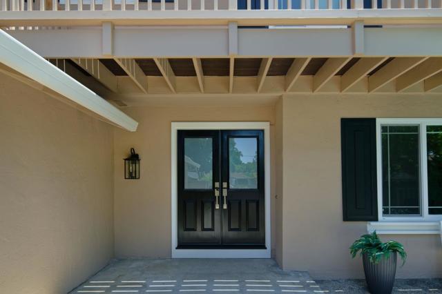 830 Rubis Drive, Sunnyvale CA: https://media.crmls.org/mediaz/fda62099-49d7-49de-8729-69e5f2e7c437.jpg