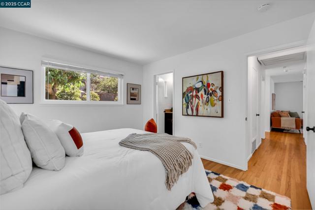 57 Jemco Ct, Pleasant Hill CA: https://media.crmls.org/mediaz/fda79acc-c05c-4cb4-89f2-a56187c20be6.jpg