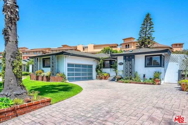 8732 Villanova Avenue, Los Angeles CA: https://media.crmls.org/mediaz/fda879a0-ded9-44e9-81ac-c62c6ea52ef7.jpg