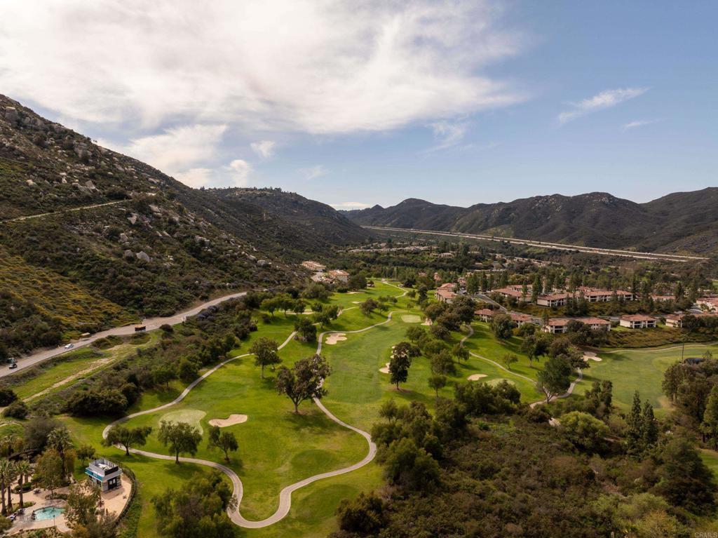 Meadow Glen Way W