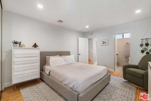 Drew Fenton | 11925 Goshen Avenue Los Angeles CA | MLS: 7475453 Drew Fenton | 11925 Goshen Avenue Los Angeles CA | MLS: 7475453