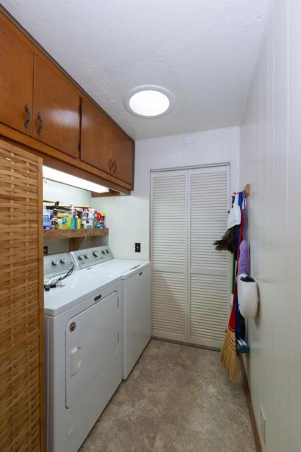 1315 El Dorado Avenue, Santa Cruz CA: https://media.crmls.org/mediaz/fda92740-1feb-40ff-a2d2-f116f7d144a8.jpg