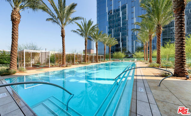 877 Francisco Street, Los Angeles CA: https://media.crmls.org/mediaz/fda94e61-8f38-4482-b3e9-d58afa4509ed.jpg
