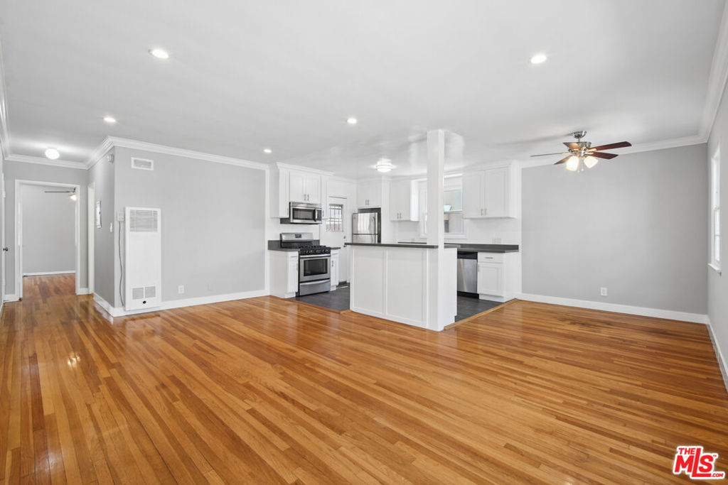 5329 Vantage Avenue #3
