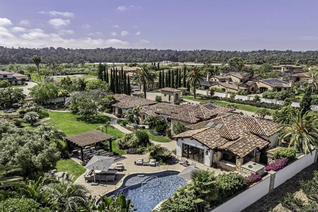 15823 The River Trail, Rancho Santa Fe CA: https://media.crmls.org/mediaz/fdaa6914-2f4c-46bd-a135-ea42eb663217.jpg