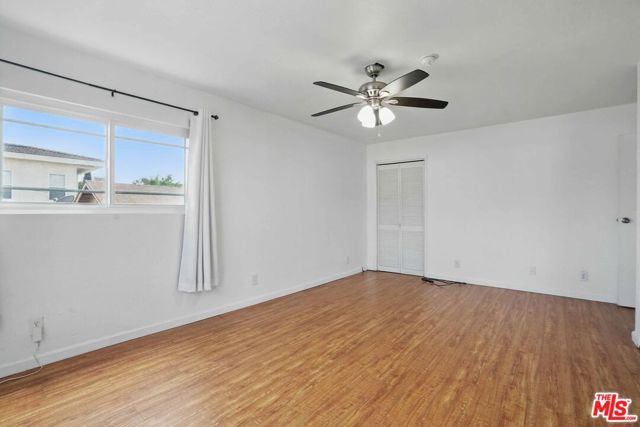 2108 Hauser Boulevard, Los Angeles CA: https://media.crmls.org/mediaz/fdab0478-2647-4489-b514-8d9ed3f0abe0.jpg