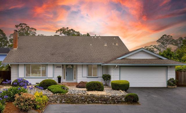 2008 Touraine Lane, Half Moon Bay CA: https://media.crmls.org/mediaz/fdab0c50-52d1-48a6-9da2-565957092f35.jpg