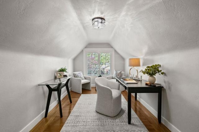 115 12th Avenue, San Mateo CA: https://media.crmls.org/mediaz/fdabc0e0-a86b-4b5a-b828-b24b8b132b02.jpg