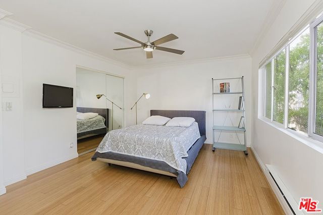 Drew Fenton | 1154 S Barrington Avenue Los Angeles CA | MLS: 7477446