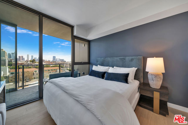 Virtually staged model home ph